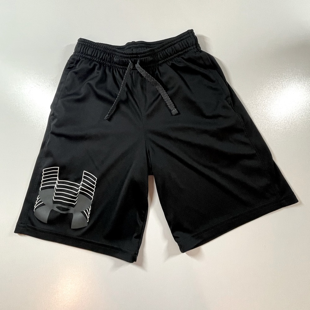 Under Armour Logo Shorts, Boys YM